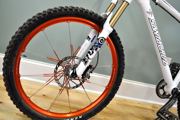 2011_santacruz_chameleon_front_wheel