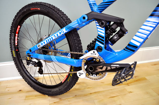 commencal_supreme_DH_02