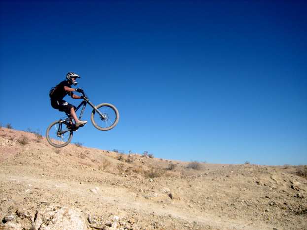 interbike_dirt_jumps_07