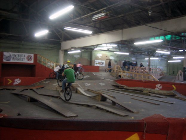 rays_indoor_MTB_beginner_room