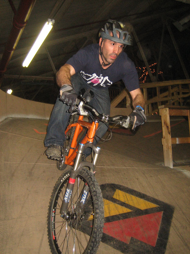 rays_indoor_MTB_pump_track2